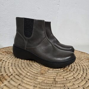 Clarks Low Wedge Platform Dark Gray Ankle Boots 7.5